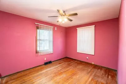 1511  Roosevelt Dr, West Bend, WI 53090 - Photo 10