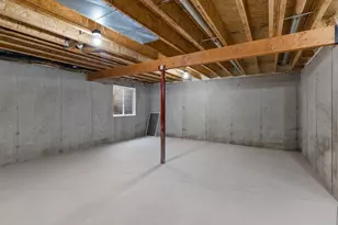 112 Luxembourg Brotherhood Blvd, Belgium, WI 53004 - Photo 28