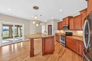 N60W27257 Trappers Run, Merton, WI 53089 - Photo 8