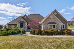 N60W27257 Trappers Run, Merton, WI 53089 - Photo 4