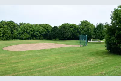 2418  Fox River Pkwy #I, Waukesha, WI 53189 - Photo 30