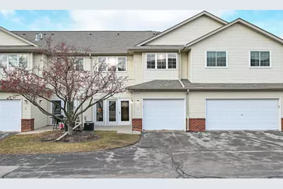 2418  Fox River Pkwy #I, Waukesha, WI 53189 - Photo 22