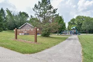 2418 Fox River Pkwy, Waukesha, WI 53189 - Photo 28