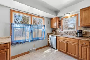 425 N Webster St, Port Washington, WI 53074 - Photo 10