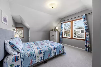 8223  Portland Ave, Wauwatosa, WI 53213 - Photo 18