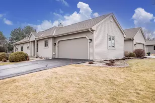 W173N8035 Shady Ln, Menomonee Falls, WI 53051 - Photo 2