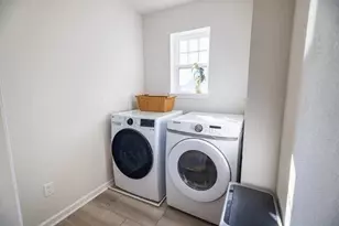 w198n5020 Hickory St, Menomonee Falls, WI 53051 - Photo 12