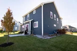 w198n5020 Hickory St, Menomonee Falls, WI 53051 - Photo 2