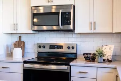 W198N5020  Hickory St, Menomonee Falls, WI 53051 - Photo 14