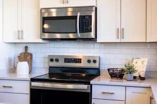 w198n5020 Hickory St, Menomonee Falls, WI 53051 - Photo 14