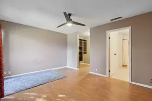 9169 N 70th St, Milwaukee, WI 53223 - Photo 10