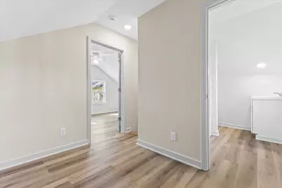 213  Maria St, Waukesha, WI 53188 - Photo 22