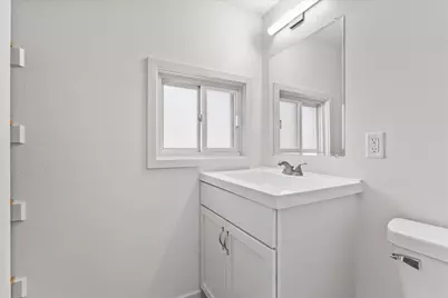 213  Maria St, Waukesha, WI 53188 - Photo 30