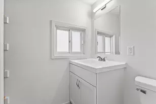 213 Maria St, Waukesha, WI 53188 - Photo 30