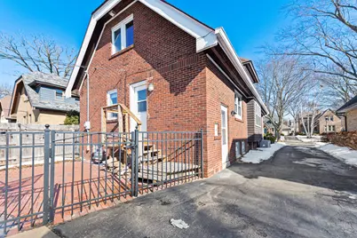 4639 N Larkin St, Whitefish Bay, WI 53211 - Photo 64