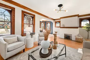 4639 N Larkin St, Whitefish Bay, WI 53211 - Photo 8