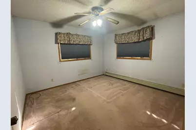 735  Sunset Dr, Plymouth, WI 53073 - Photo 10