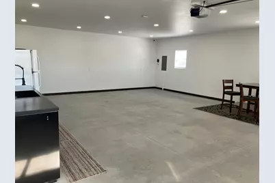 9207  Middle Rd, Manitowoc Rapids, WI 54220 - Photo 10