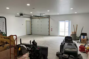 9207 Middle Rd, Manitowoc Rapids, WI 54220 - Photo 12