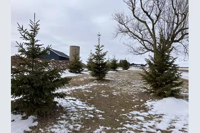 9207  Middle Rd, Manitowoc Rapids, WI 54220 - Photo 30