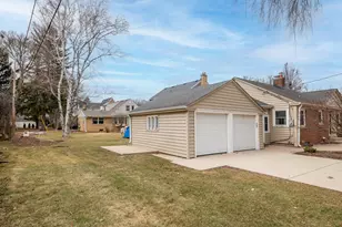 2235 N 83rd St, Wauwatosa, WI 53213 - Photo 24