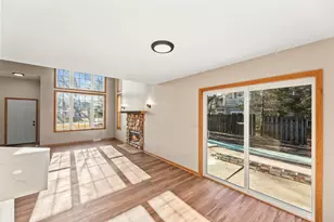 N27W26457 Christian Ct, Pewaukee, WI 53072 - Photo 12