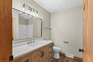 N27W26457 Christian Ct, Pewaukee, WI 53072 - Photo 16