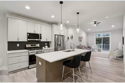 405  Falcon Ridge Dr #13, Burlington, WI 53105 - Photo 4