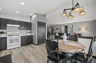 5222 Springbrook Rd, Pleasant Prairie, WI 53158 - Photo 14