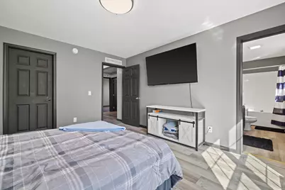 5222  Springbrook Rd, Pleasant Prairie, WI 53158 - Photo 18