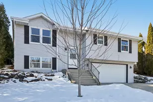 212 Williams St, Johnson Creek, WI 53038 - Photo 2