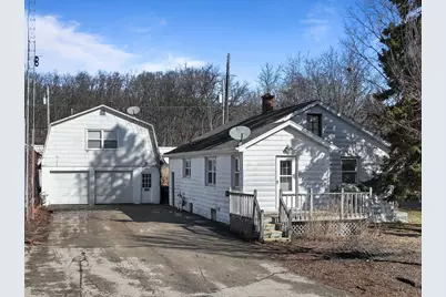 1207  Grant St, Lake Geneva, WI 53147 - Photo 2