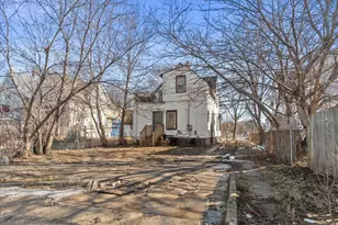 2765 N 26th St, Milwaukee, WI 53206 - Photo 2