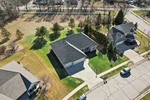 987 Prairieview Cir, Oconomowoc, WI 53066 - Photo 44