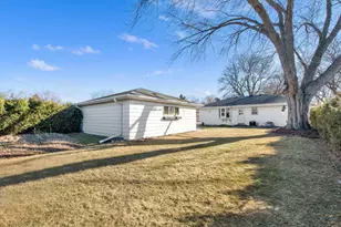 2604 E Birchwood Ave, Cudahy, WI 53110 - Photo 22