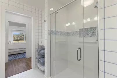 714  Thornridge Ct #B, Fontana, WI 53125 - Photo 4