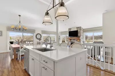 714  Thornridge Ct #B, Fontana, WI 53125 - Photo 16