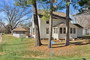 W380N8481 Mill St, Oconomowoc, WI 53066 - Photo 2