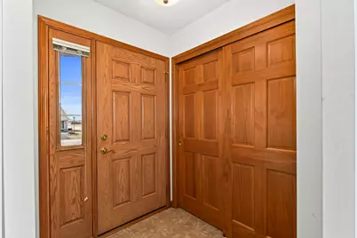 891  Sweetbriar Dr, Elkhorn, WI 53121 - Photo 14