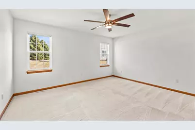 891  Sweetbriar Dr, Elkhorn, WI 53121 - Photo 16