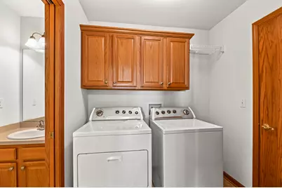 891  Sweetbriar Dr, Elkhorn, WI 53121 - Photo 12