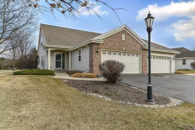 891  Sweetbriar Dr, Elkhorn, WI 53121 - Photo 32