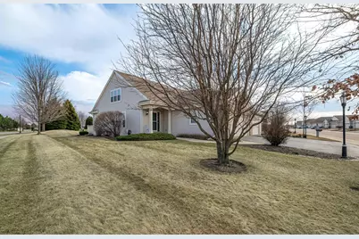 891  Sweetbriar Dr, Elkhorn, WI 53121 - Photo 30