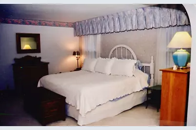 2365  Mary Beth Ct, Brookfield, WI 53005 - Photo 32