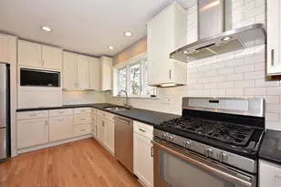 11260 N River Rd, Mequon, WI 53092 - Photo 8