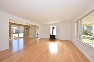 11260 N River Rd, Mequon, WI 53092 - Photo 4