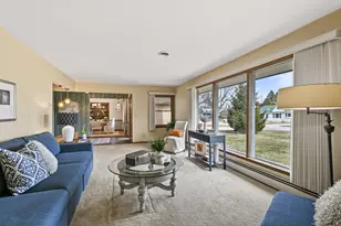 2451 N 115th St, Wauwatosa, WI 53226 - Photo 6