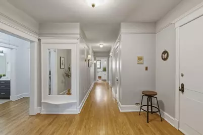 1714 E Kane Pl #L, Milwaukee, WI 53202 - Photo 4