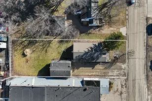 1207 Grant St, Lake Geneva, WI 53147 - Photo 4