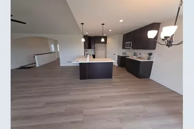 622  Champions Ct, Jefferson, WI 53549 - Photo 8